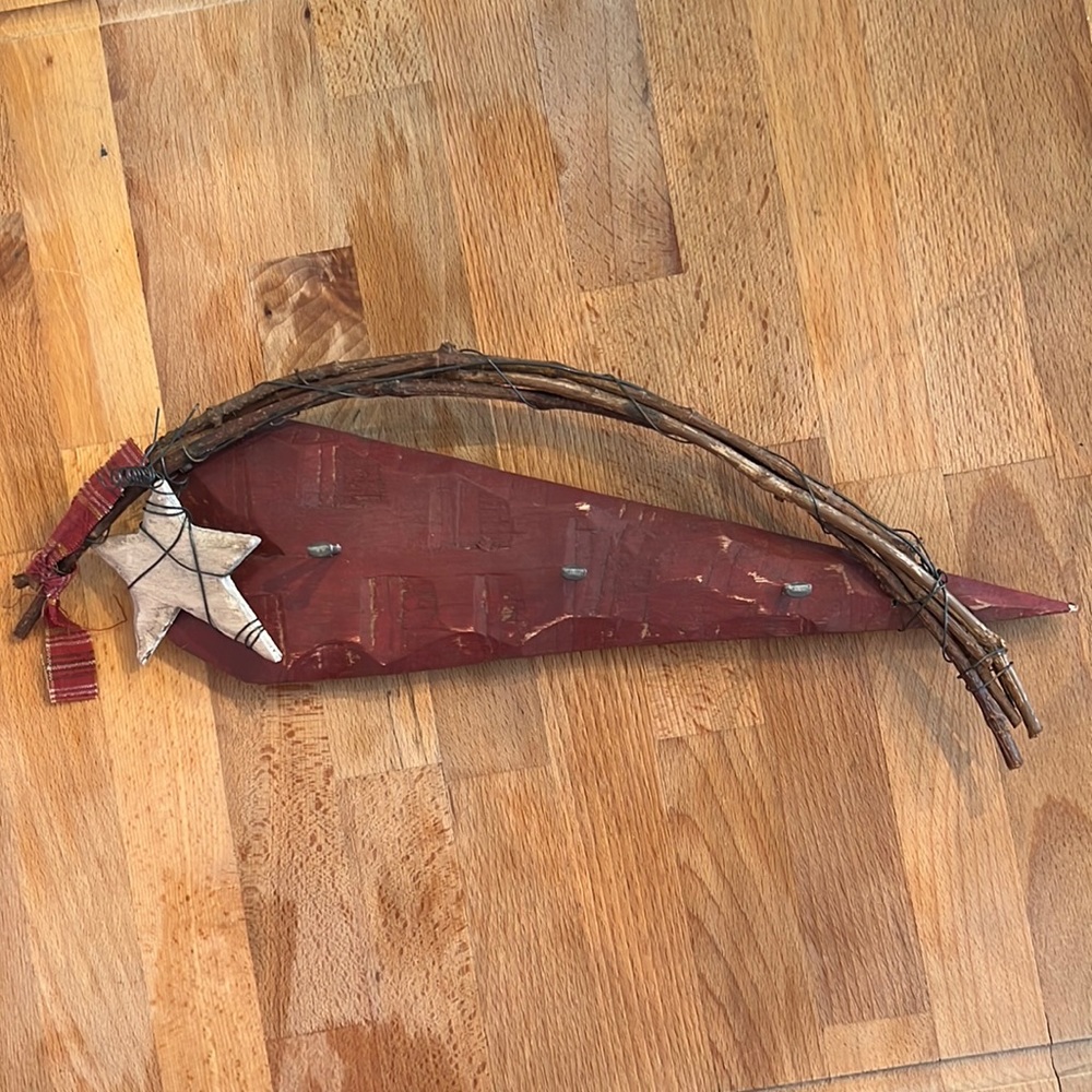 Rustic wall hanging key holder, dark red with white star, 3”x12”